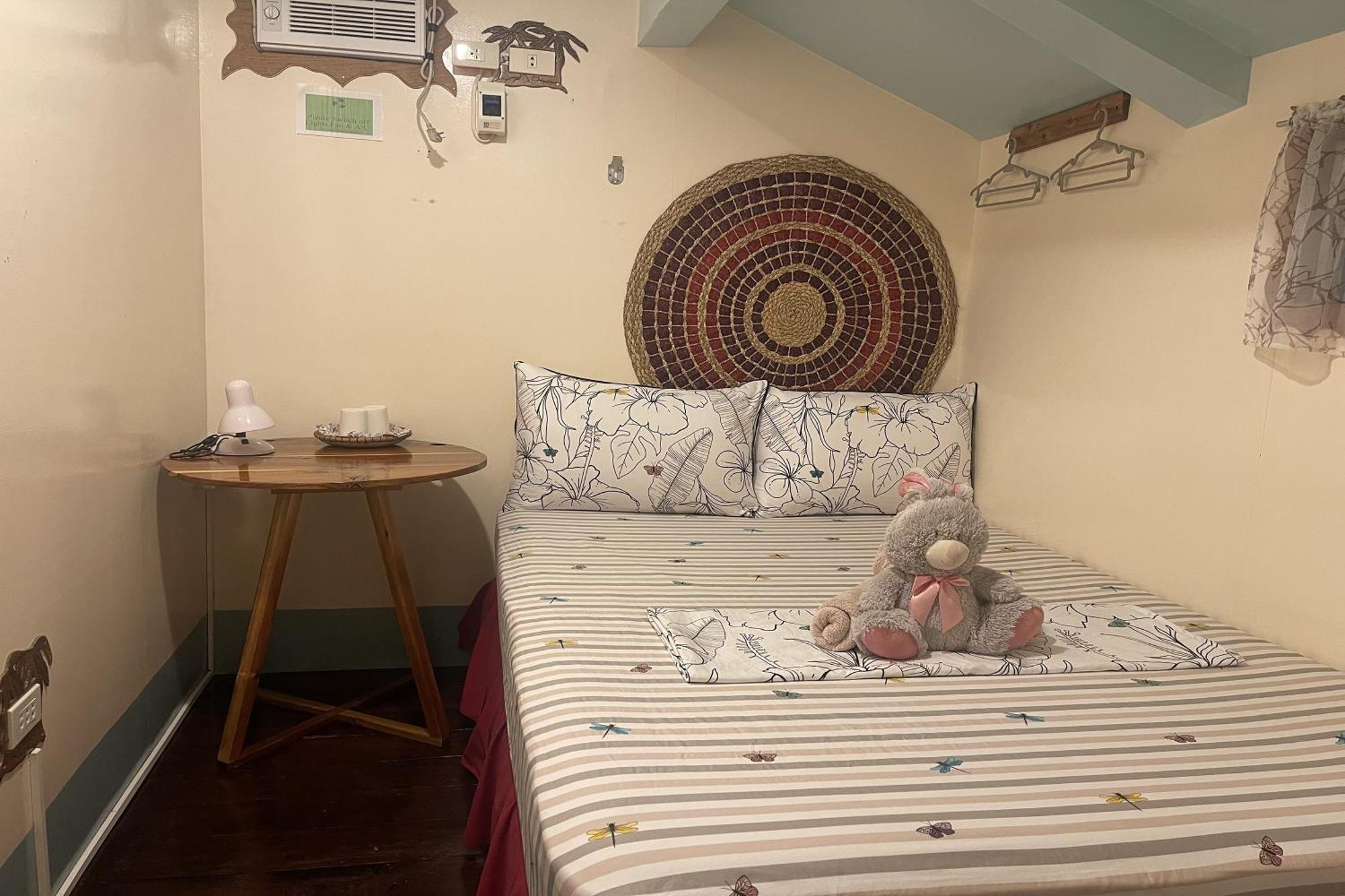 Balai Vivencio Hostel Puerto Princesa Buitenkant foto